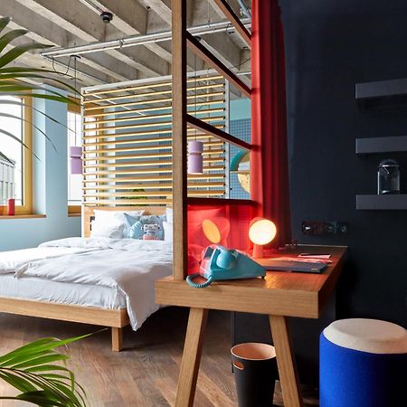 25Hours Hotel The Circle Koln Bagian luar foto
