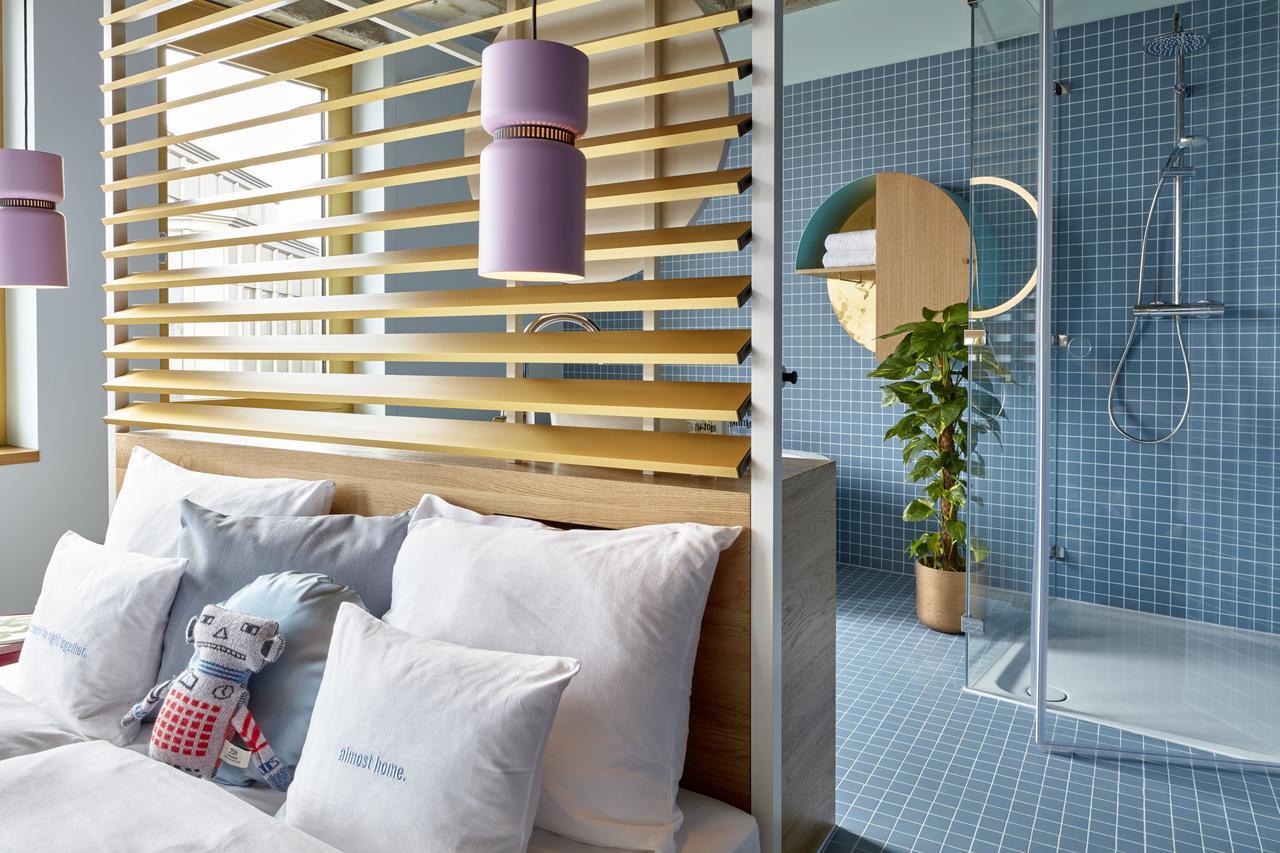 25Hours Hotel The Circle Koln Bagian luar foto