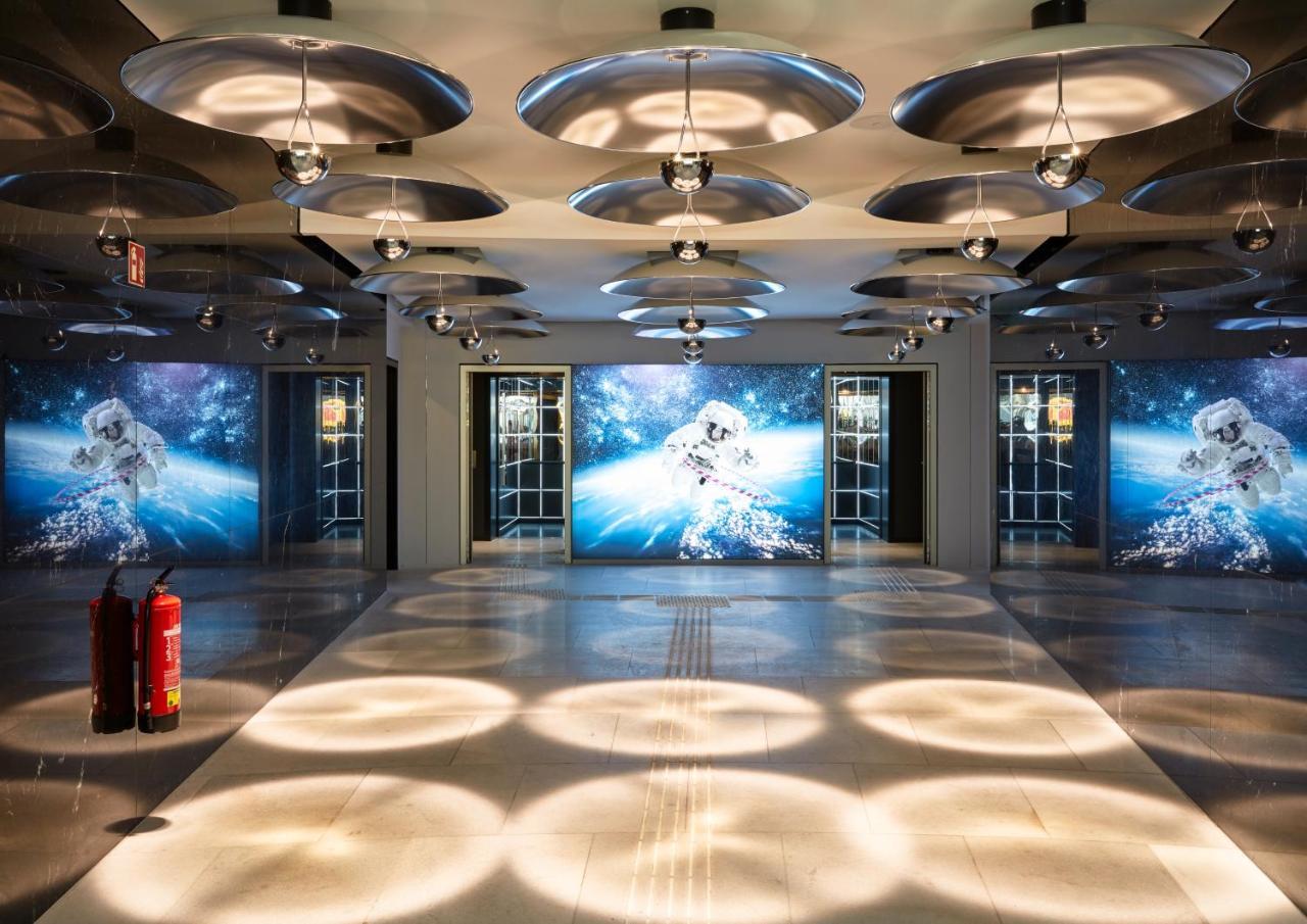 25Hours Hotel The Circle Koln Bagian luar foto