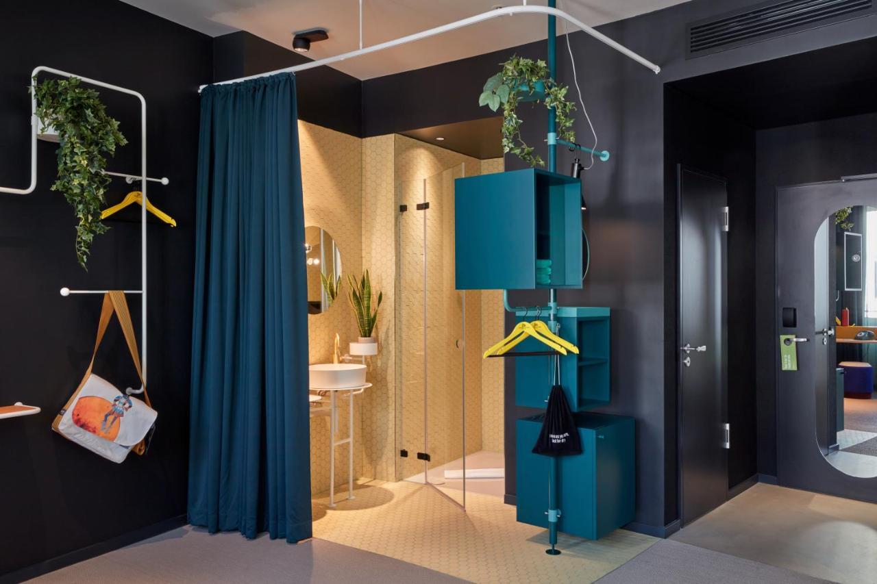 25Hours Hotel The Circle Koln Bagian luar foto