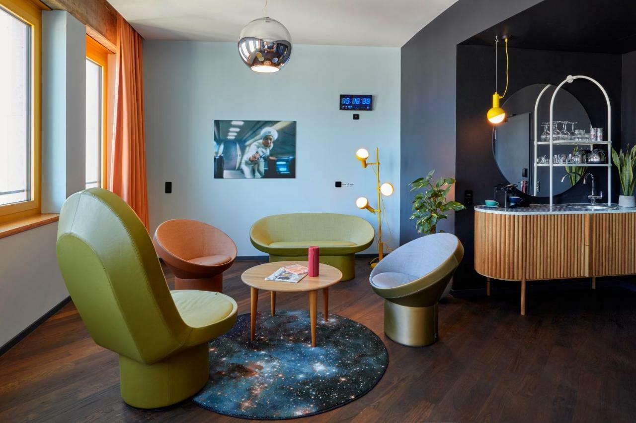 25Hours Hotel The Circle Koln Bagian luar foto